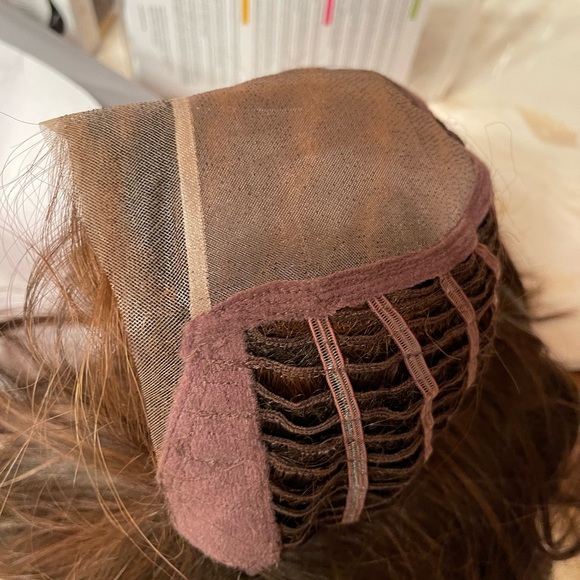 Raquel Welch lace wig. - Picture 7 of 12